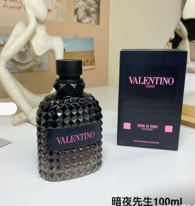 Valentino Uomo Born in Roma Intense EDP — 100ml
